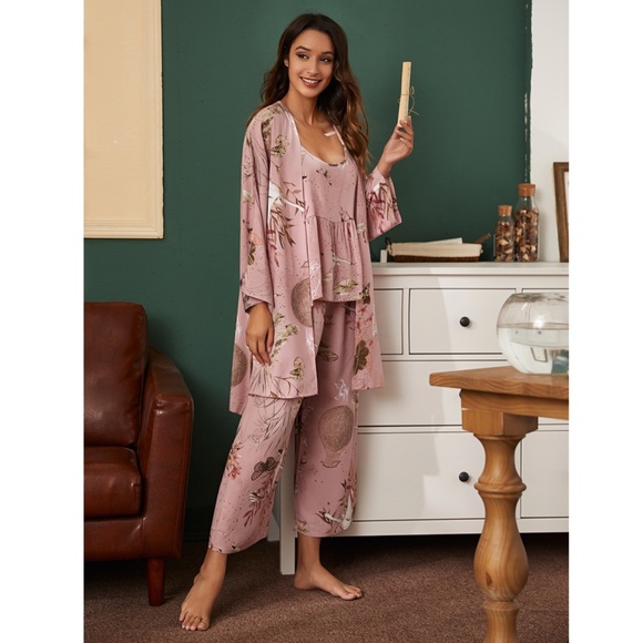 3 Piece Pink Floral/Animal Print Pajama Set - Picture 5 of 9